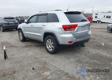 2011 Jeep Grand Cherokee Laredo z USA, uszkodzony, nr VIN 1J4RR4GG6BC641060